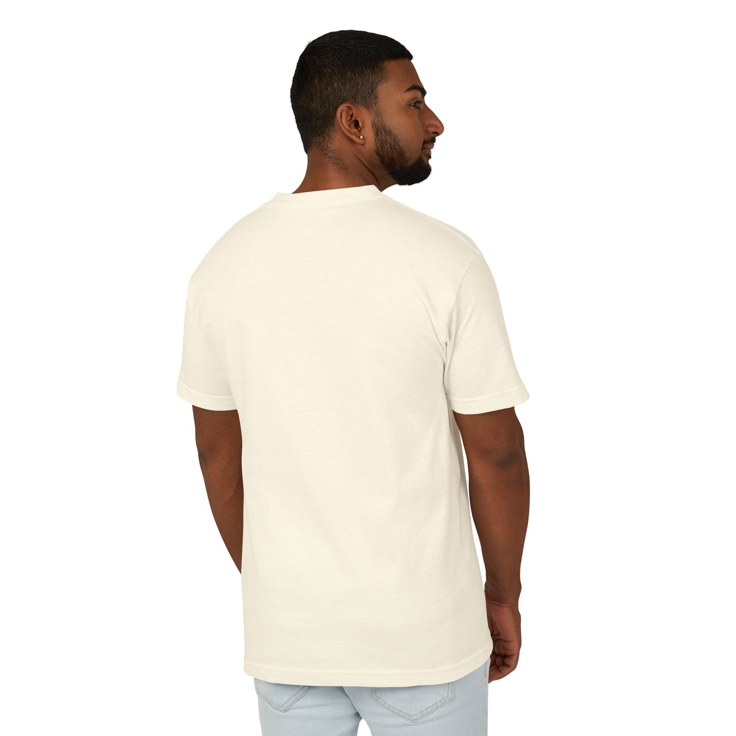 Emirati Gamer T-Shirt | Unisex Cotton Tee | Perfect Gift for Gamers | National Day Apparel | Comfortable Everyday Wear